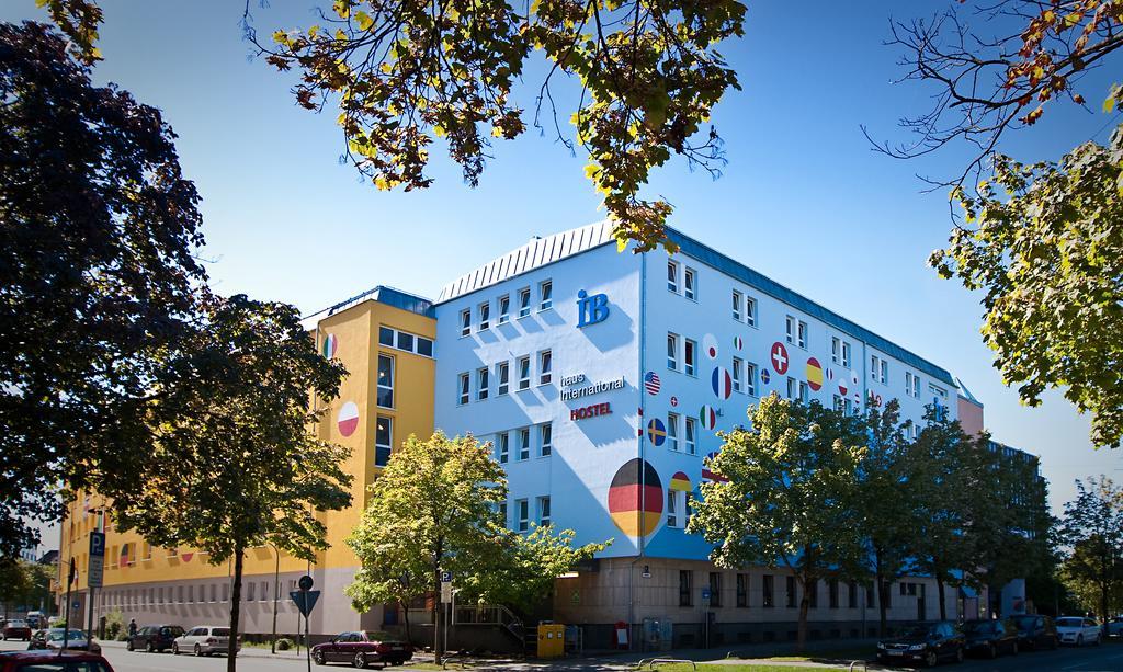 Haus International Hostel